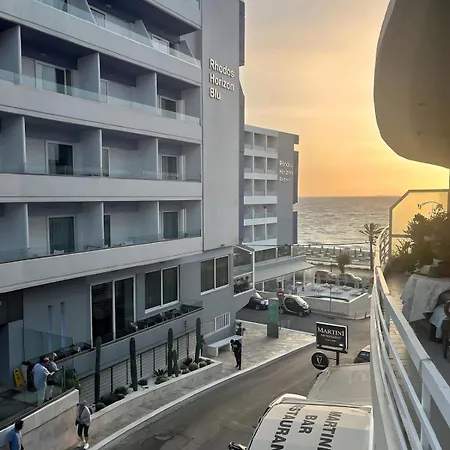 Sea Side Rhodes Center *